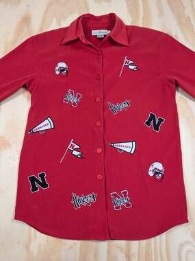 Vintage Nebraska Huskers All-Over Patch Red Button Up Shirt - Women's Size Small
